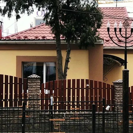 Будинок Для Відпочинку Біля Фентезі Парка Uman Exterior photo