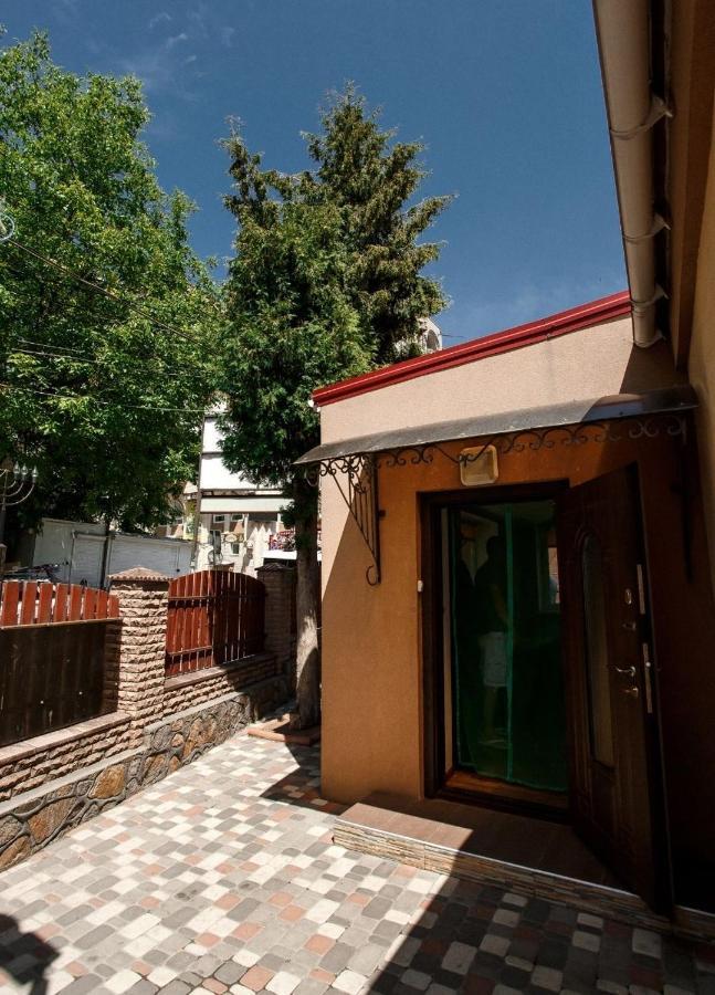 Holiday home будинок для відпочинку біля фентезі парка Uman