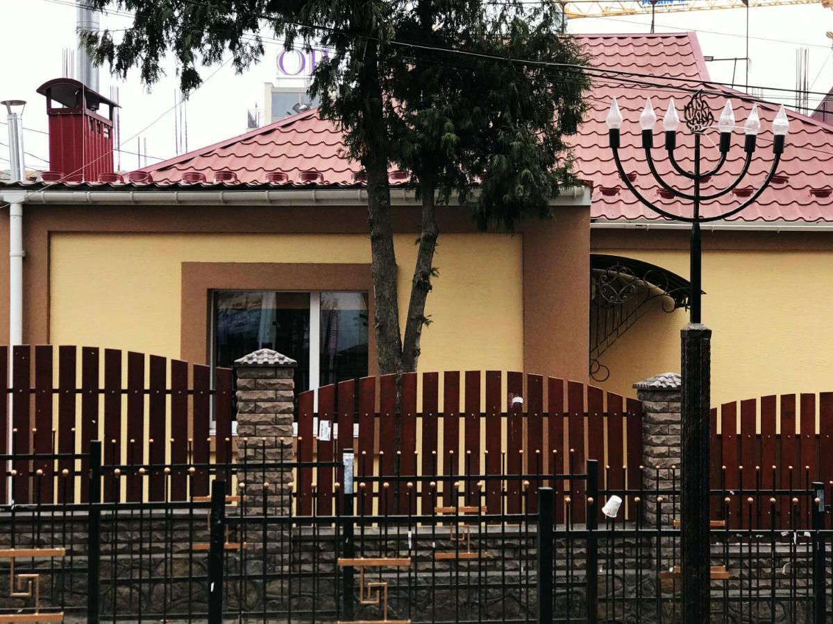 Holiday home будинок для відпочинку біля фентезі парка Uman